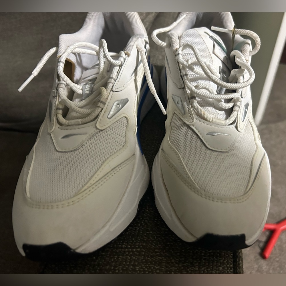 Puma - Picture 2 of 7